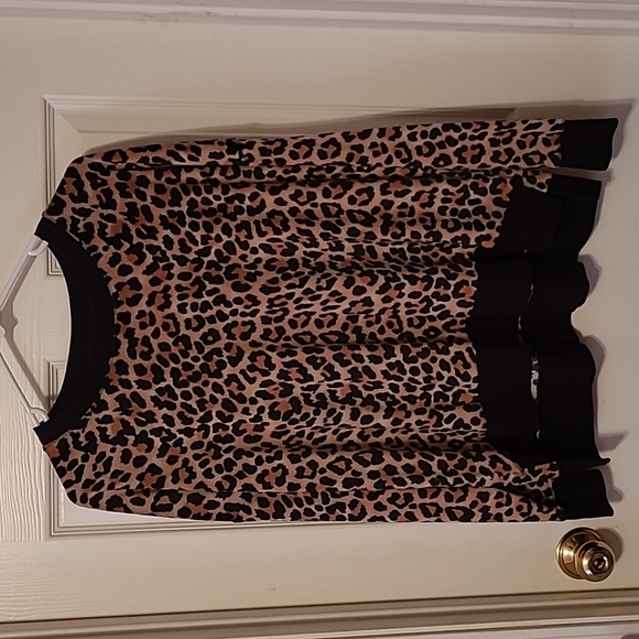 Velour Animal Print Top - Picture 6 of 6